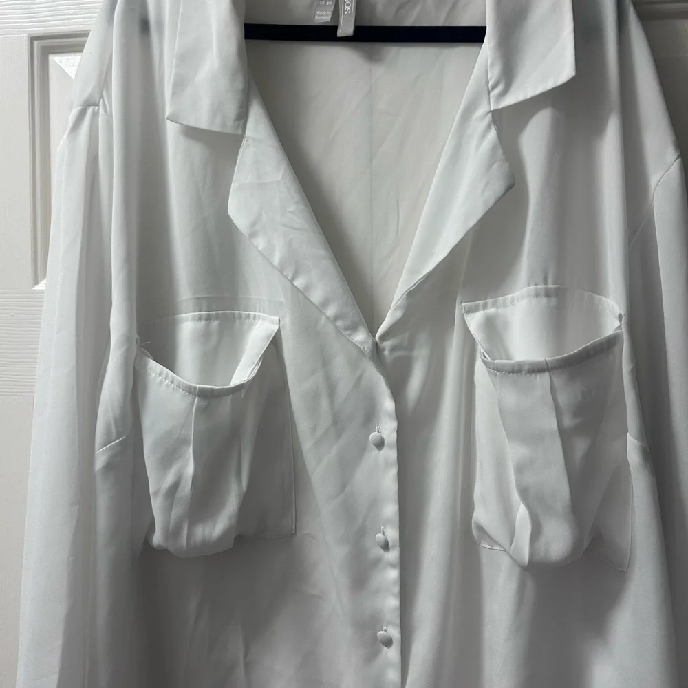 ASOS Curve White Oversized Long Sleeve Button Down Shirt - Picture 4 of 4